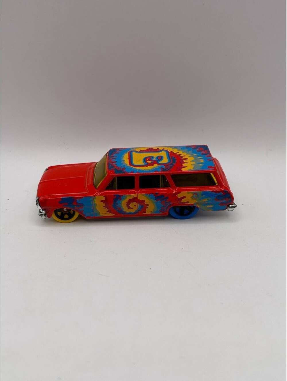 Hot Wheels X1624 '64 Chevy Nova Wagon Graffiti Rides Red Tie Dye 2012 Used